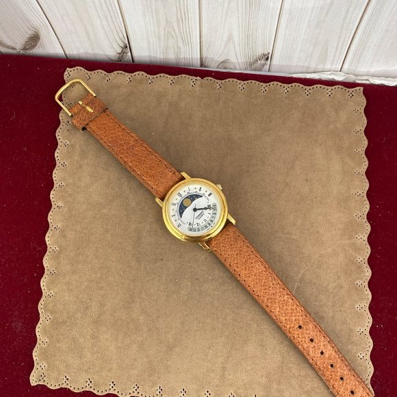 Vintage Consort Gold Tone Moon phase Date Quartz Watch - Picture 4 of 7